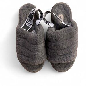 UGG Women's Grey Slippers Sz 8 Excellent